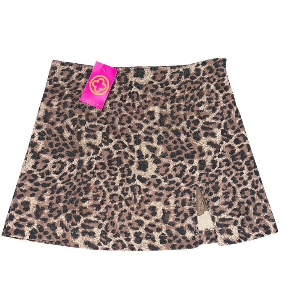 NWT MADISON OLIVACEOUS Leopard Print Slit Mini Skirt Size M